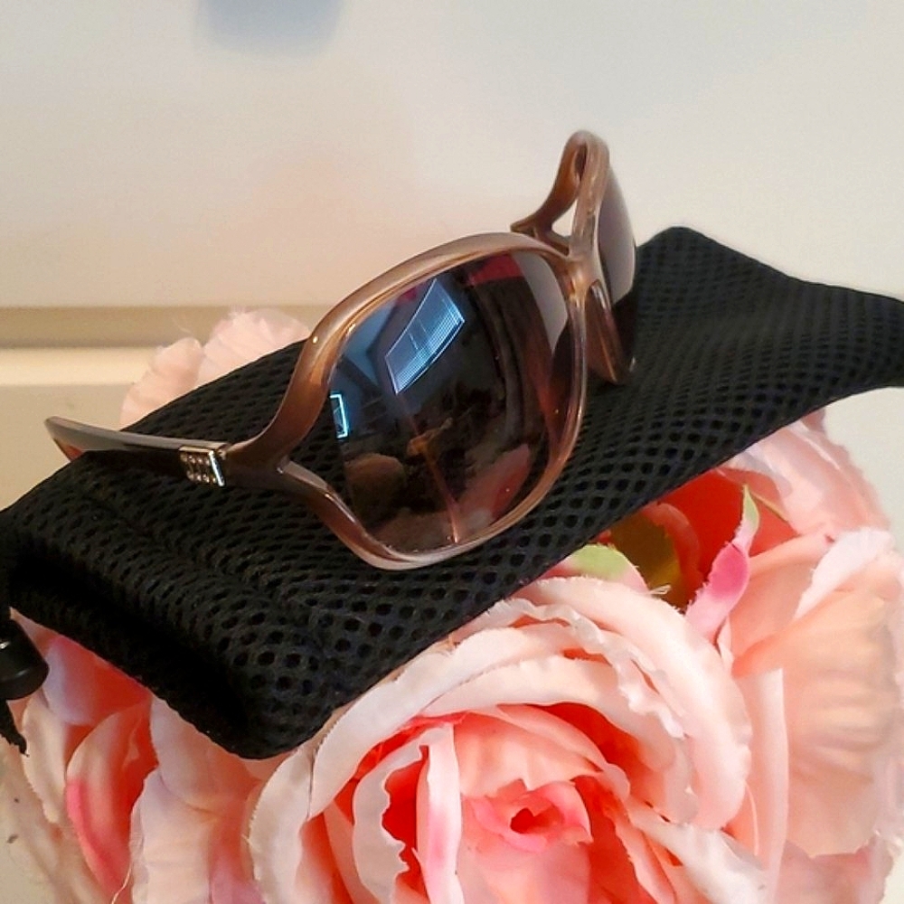 Vera Wang & Case Bling Sunglasses